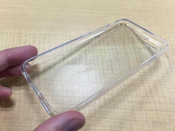 iPhone 6用TPUケース、シンプルを追求するとこうなる