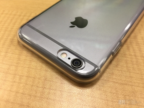 iPhone 6用TPUケース、シンプルを追求するとこうなる