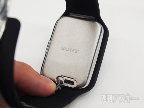 発売直前のSmartWatch 3とSmartBand Talkを試す