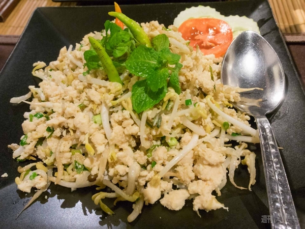 【SIMフリースマホと海外ぶらり旅】サトル、象使いになるの巻