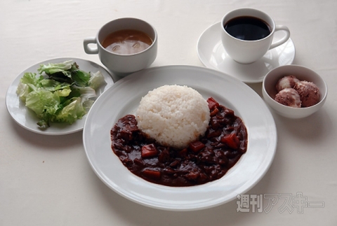 【数量限定】Amazon『プレイステーション4』ホワイト／ブラックが15%オフ：今日は何の日