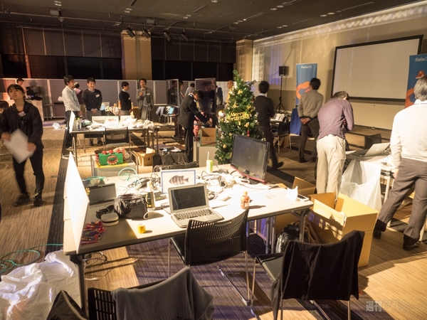 Firefoxスマホ『Fx0』を池澤あやかちゃんがレポート！