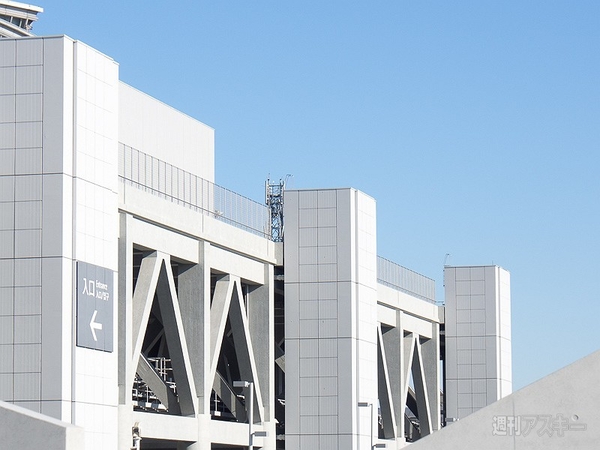 ソフトバンク移動基地局車