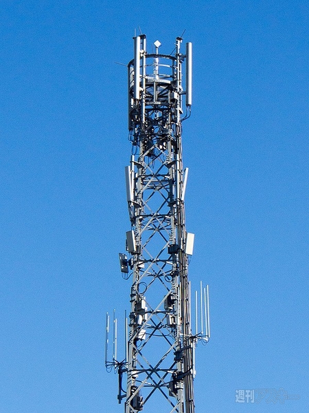 ソフトバンク移動基地局車