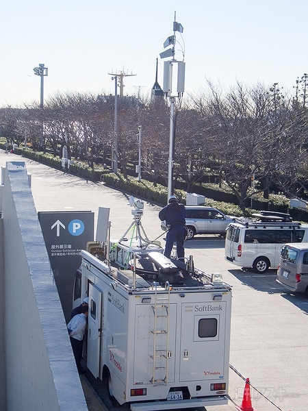 ソフトバンク移動基地局車