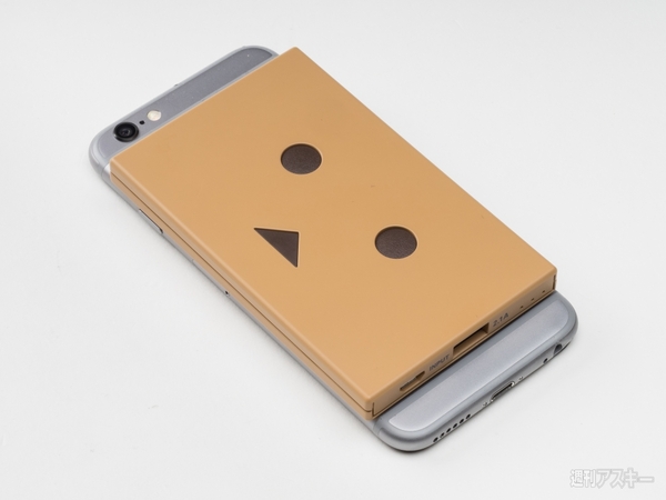 薄型バッテリー