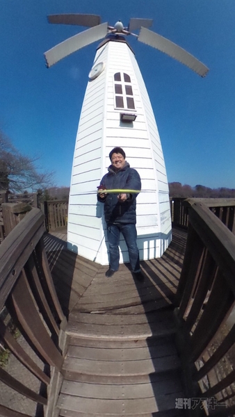 自撮り棒vs.ドローン！ セルフィーするならどっちがイイ？