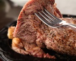 「シンプルにただ肉を食う」1ポンドステーキが名物の『ザ・ステーキ 六本木』オープンへ