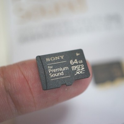 SDカードで音質が変わる？誰もが効果を疑う ソニーの“高音質”SDXC 