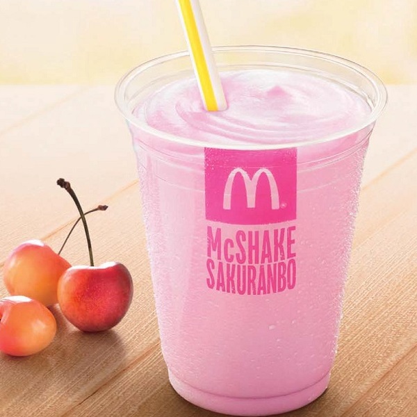 マックシェイクから初のさくらんぼ味！日本画をモチーフにした異色のCM