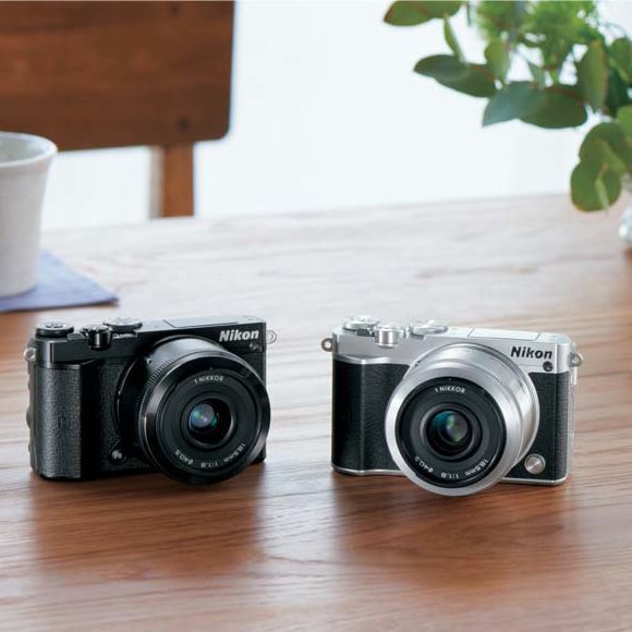 直販5万9940円！ニコンの新ミラーレス『Nikon 1 J5』発表 - 週刊アスキー