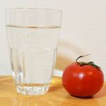 『い･ろ･は･す とまと』と自分でつくったトマト水を飲み比べてみた