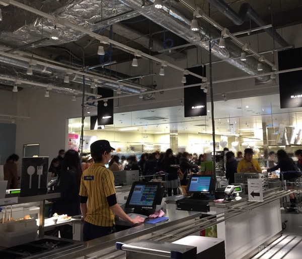 スイーツビュッフェ