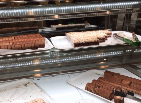 スイーツビュッフェ