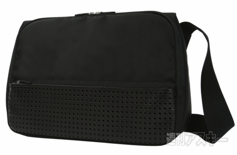 ひらくPCバッグ