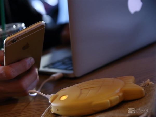 モバイルバッテリー