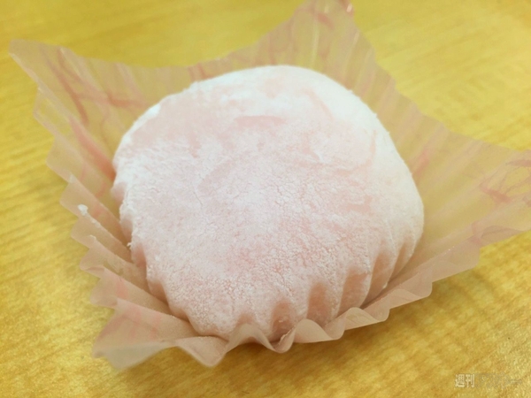 桃レアチーズ大福