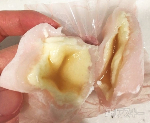 桃レアチーズ大福