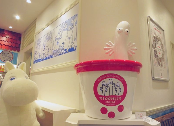ムーミンスタンド