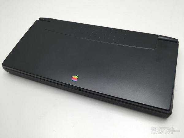 Mac OS Lite搭載 幻の謎パーを発掘？ PowerNote 2400とは