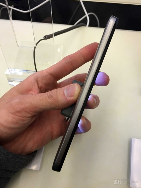 freetelが出すWindows Phoneの正体