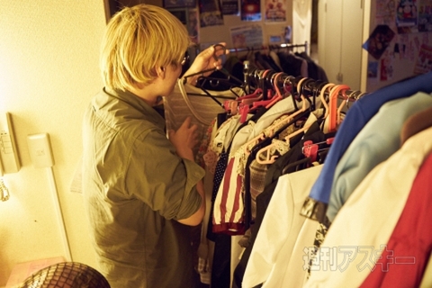 遊び尽くしたオコトの嗜み？ 新宿二丁目ぶらり女装体験：週間リスキー