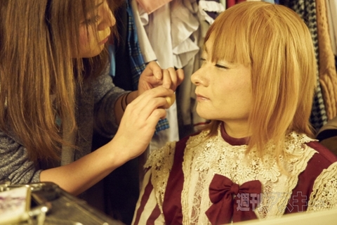 遊び尽くしたオコトの嗜み？ 新宿二丁目ぶらり女装体験：週間リスキー