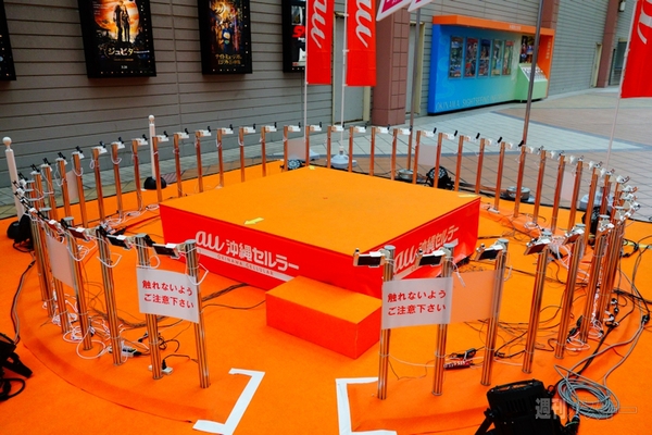 モバイルプリンス、沖縄で48台のiPhoneに激写される：週間リスキー