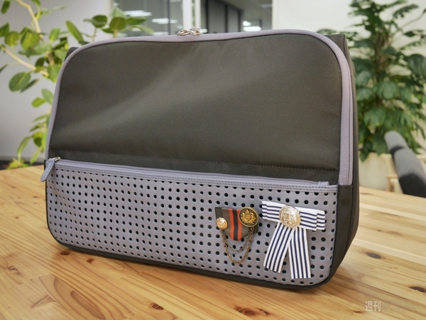 ひらくPCバッグ