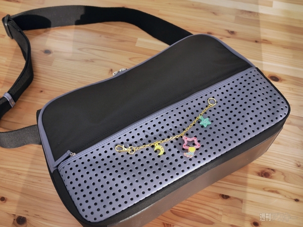 ひらくPCバッグ