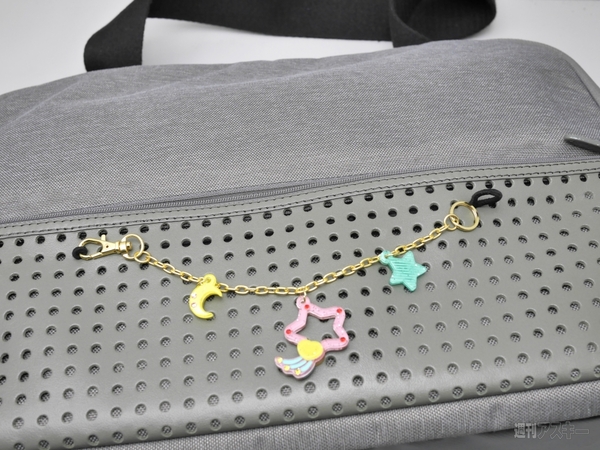 ひらくPCバッグ