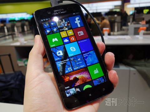 CeBIT 2015に見る最新Windows Phone