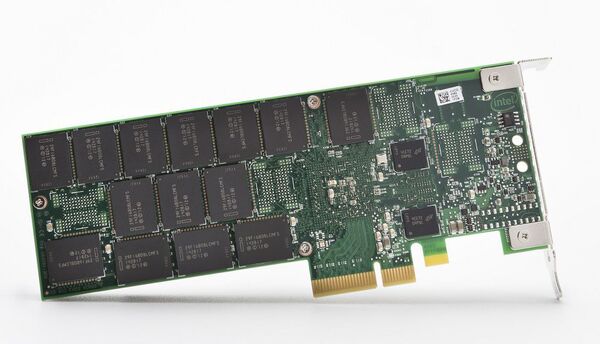 Intel SSD750シリーズ