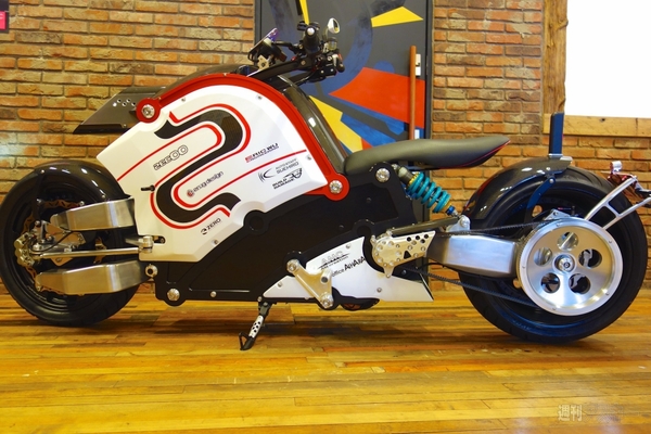 zecOOデザイナー 根津氏インタビュー