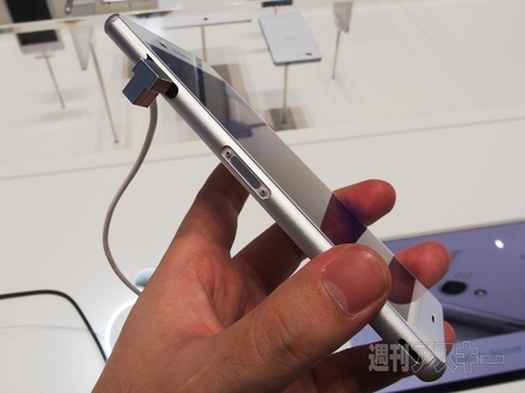 Xperia Z4の魅力を語る