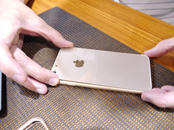 AppBank Storeガラス貼りイベント