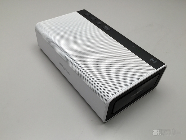 小さい音量でも低音が心地よいアクティブスピーカー Sound Blaster Roar2