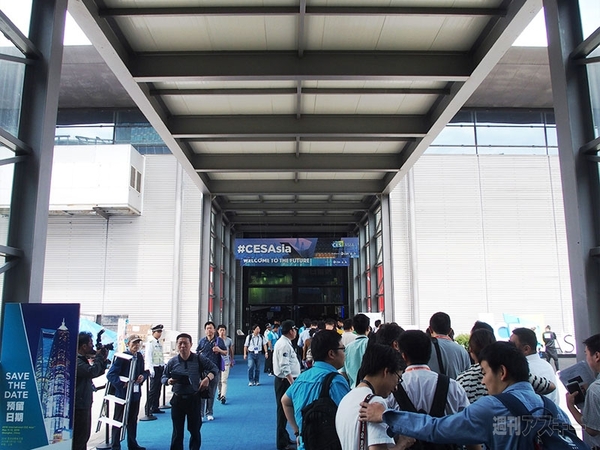 7インチWindows Phone＆デュアルOSタブレット