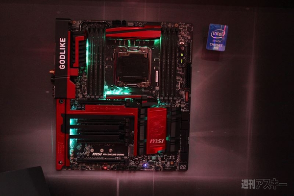 COMPUTEX 2015 MSIマザーボード