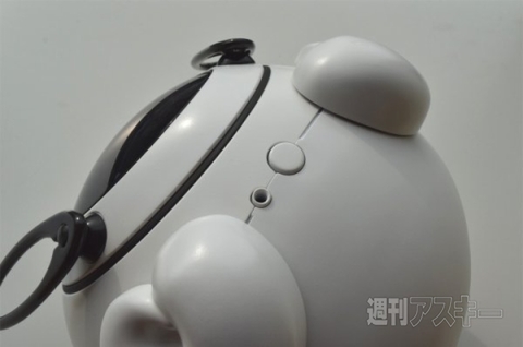 ドコモとタカラトミー共同開発のクラウド型ロボット