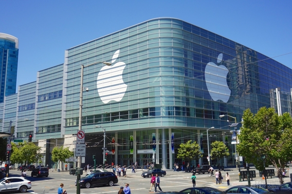 アップル世界開発者会議 会場に潜入してきた：WWDC2015