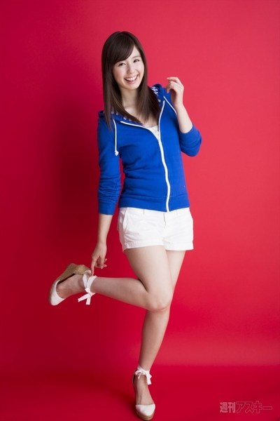 小池伊奈「なるべく早く結婚したいんです!」｜表紙の人