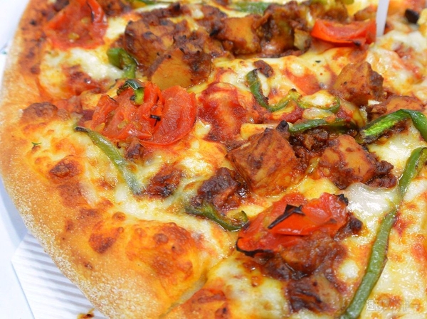 ドミノ・ピザ「夏のクワトロ」を食べてみた