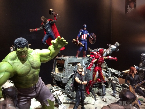 アベンジャーズ200％ホットトイズ