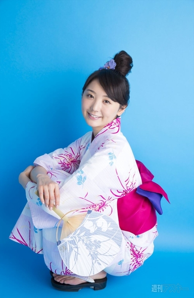 おのののか「夏はイカ焼きと ビールと野球ですよね」｜表紙の人