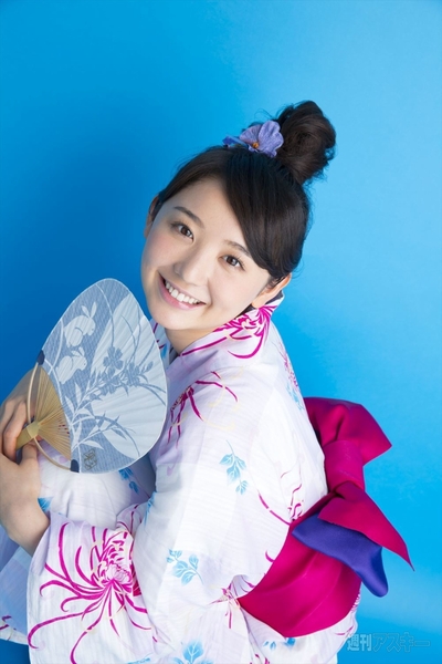 おのののか「夏はイカ焼きと ビールと野球ですよね」｜表紙の人