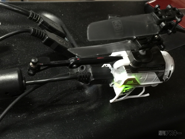 こいつは難しい!だがそれがいい 世界最小カメラ付きラジコンヘリ『ナノファルコン デジカム』