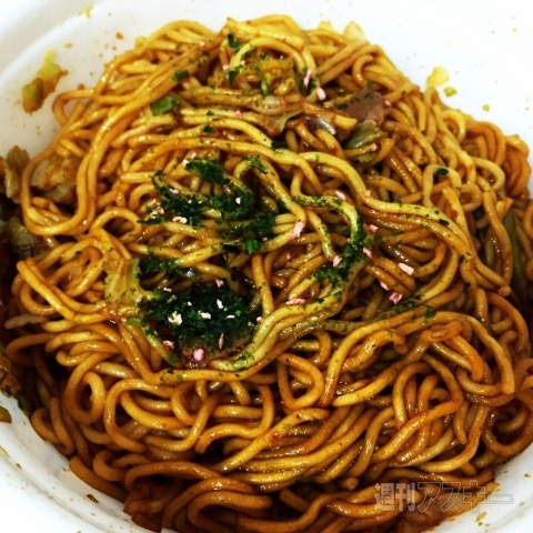 焼そばU.F.O.のポテトチップス