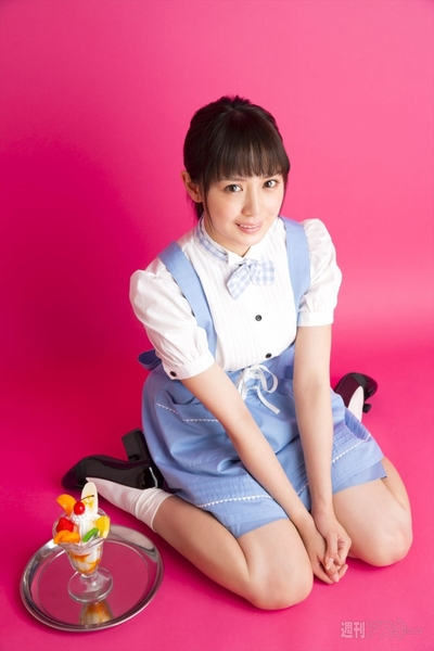 奥仲麻琴「私、サメが好きなんです!」｜表紙の人