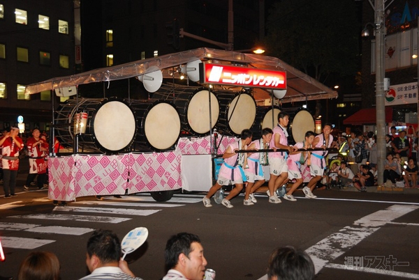 スター ウォーズにモンスト ラブライブ 青森ねぶた祭はアツかった 週刊アスキー